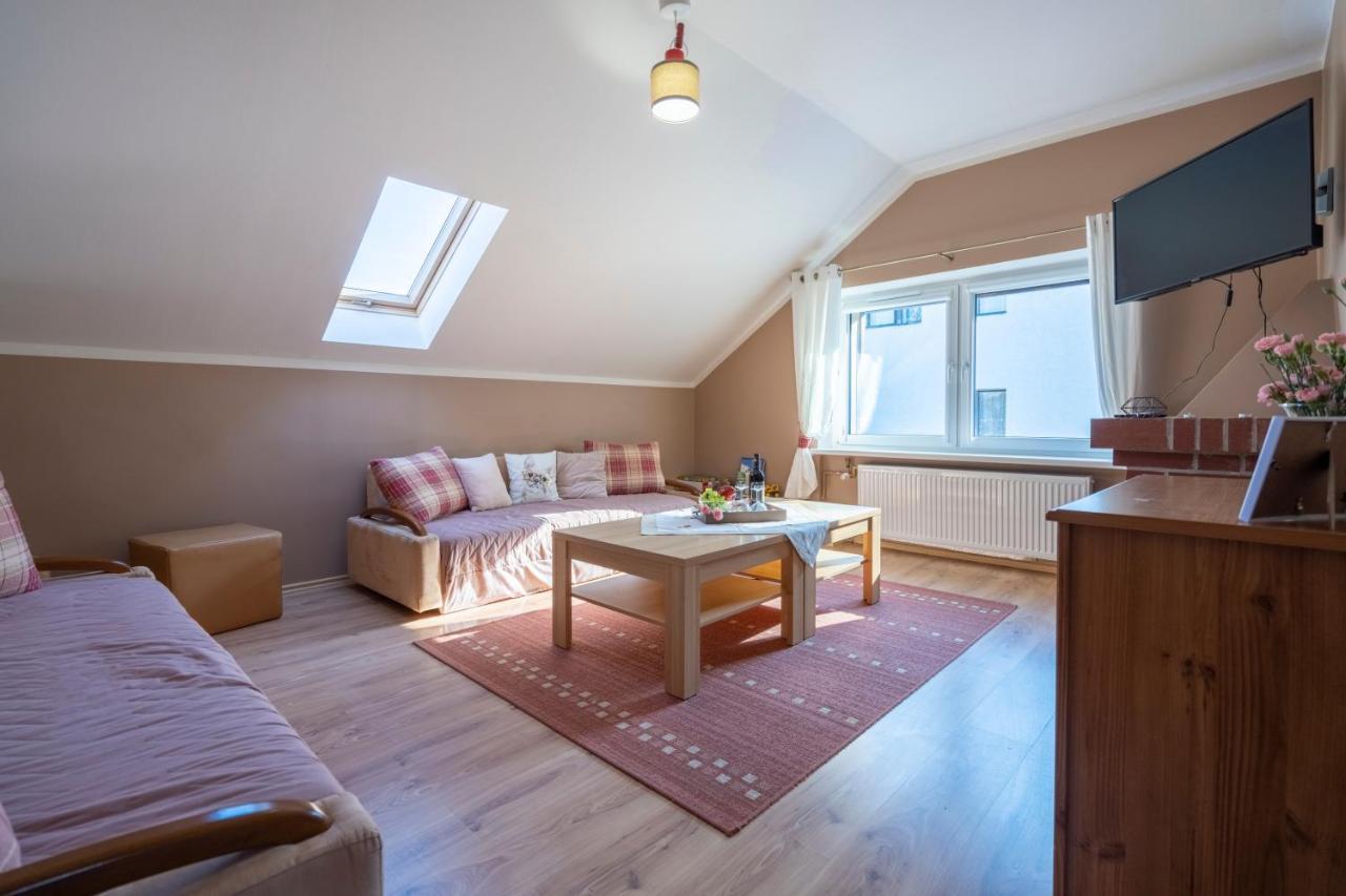 Apartamenty Wiosenna シクラルスカ・ポレンバ エクステリア 写真